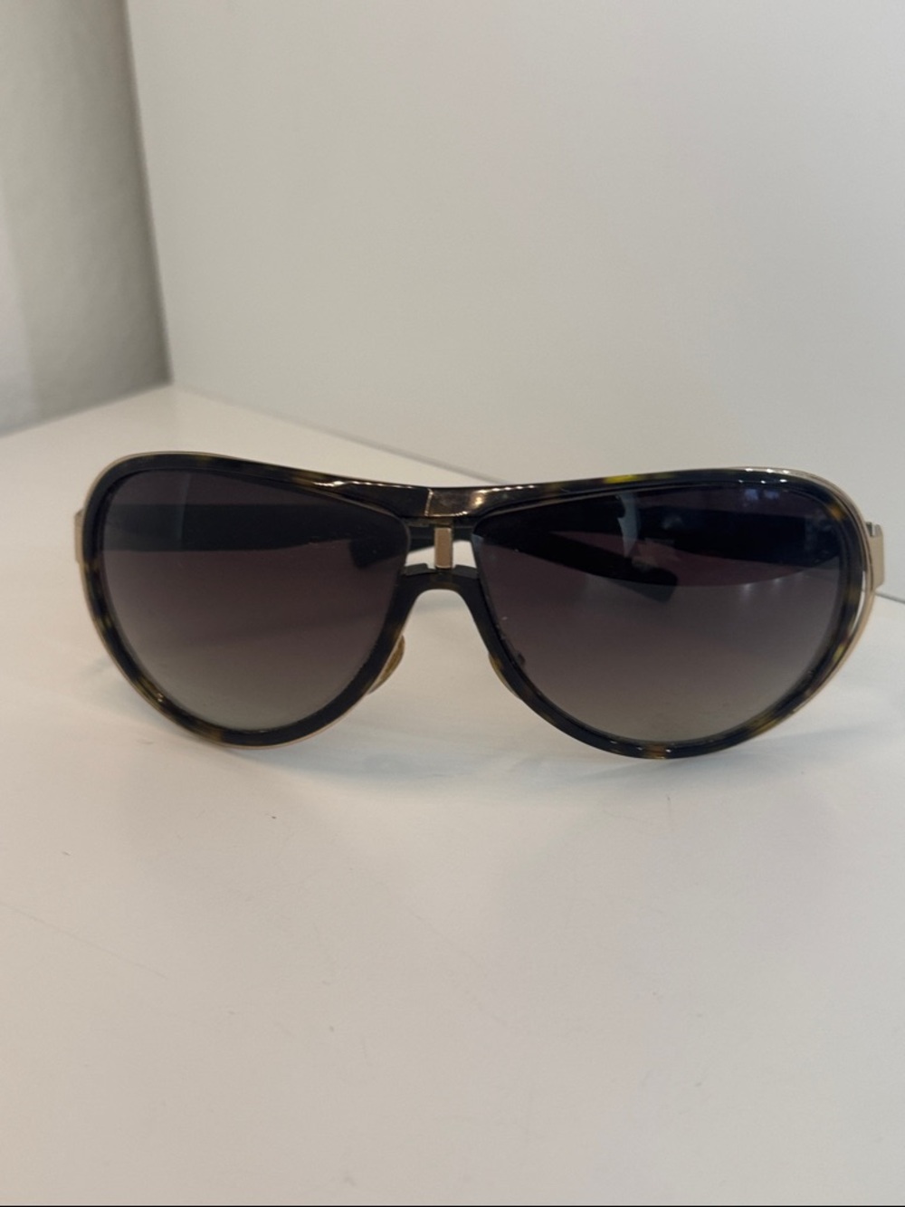 Gucci Brown Gradient Aviator Sunglasses - Picture 10 of 10